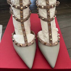 Valentino Garavani Rockstud Cage Kitten iHeels in Pastel / Mint Green size 39.5